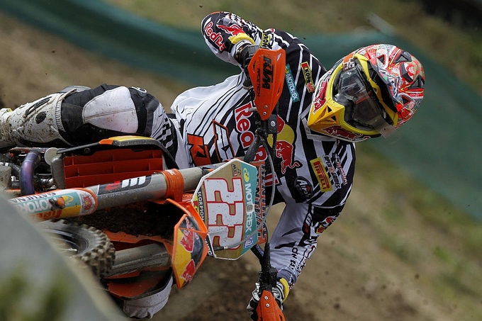 Cairoli wint 50e GP, Desalle is derde