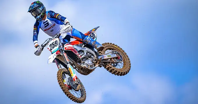 Glenn Coldenhoff aan de start bij Dutch MX Season Opener