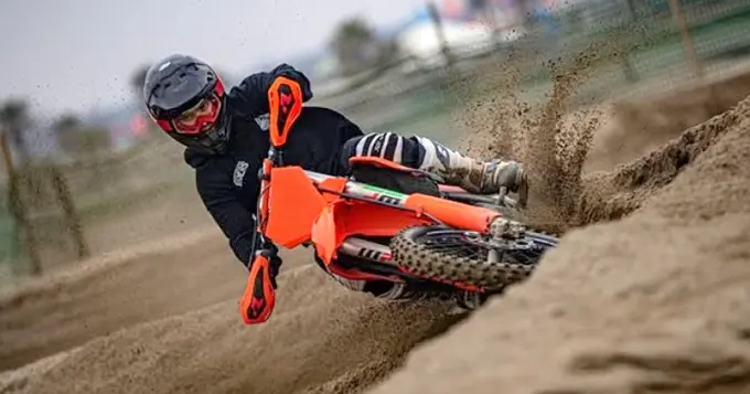 Italiaan Alessandro Gaspari in Lierop bij Season Openener