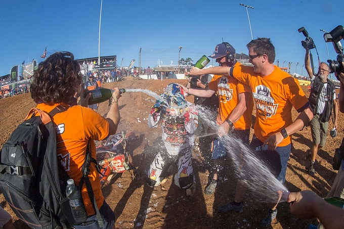 Geweldig: Herlings Pakt Derde Wereldtitel GP Motocross