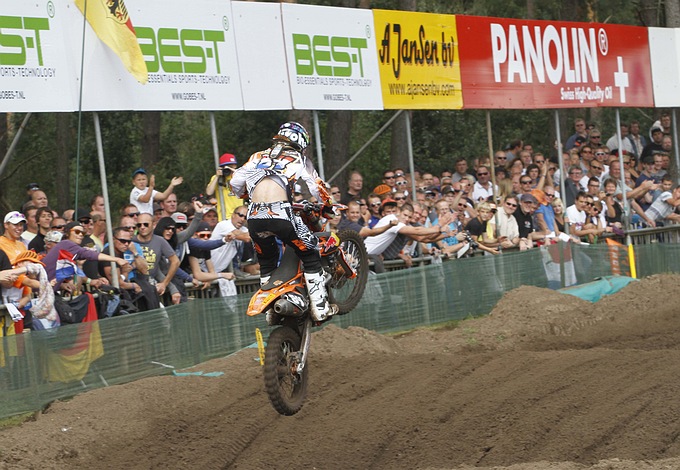 Jeffrey Herlings in actie tijdens de GP van Lierop 2012