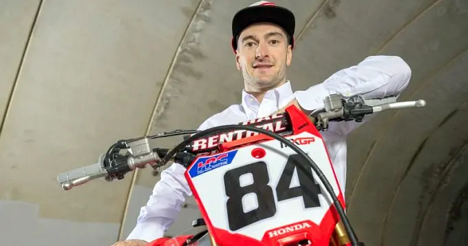 Herlings de eerste keer in Nederland op Honda van start