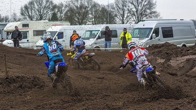 Team GDI Husqvarna grote winnaar 3-Uurs cross Lierop