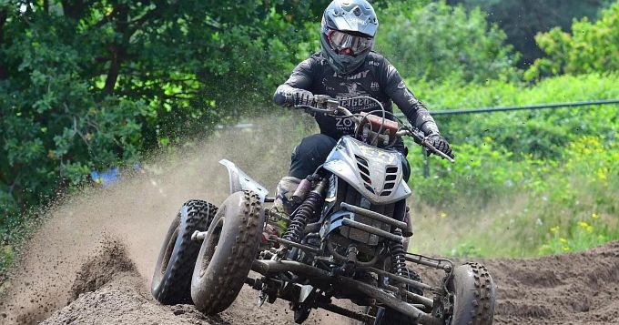 Verslag 1e Dutch ONK Sidecars & Quad Masters Oldebroek