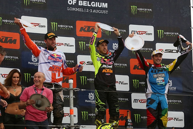 Cairoli wint vlot, de Dycker is tweede