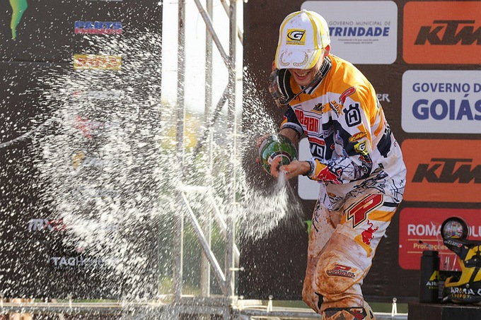 Romain Febvre en Husqvarna pakken eerste GP zege in de MX2 !!!