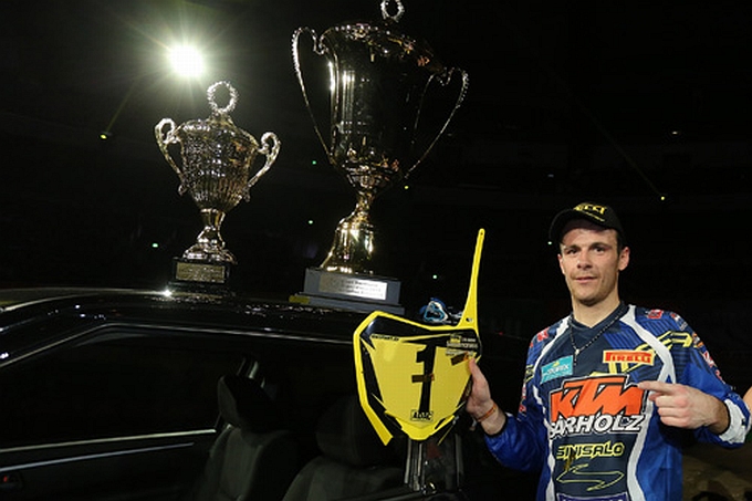 Maillard en Richier winnen supercross in Dortmund