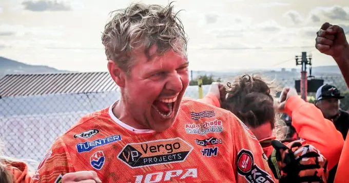 Kers op de taart voor Han van Hal: TeamNL wint Sidecar of Nations 2024